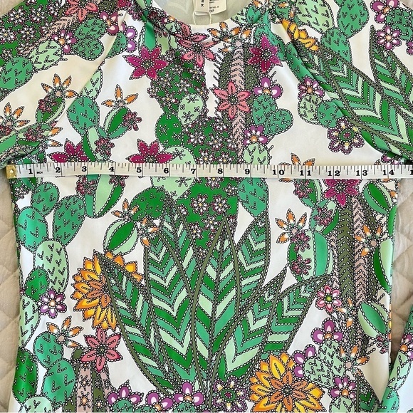 NWT Trina Turk long sleeve rash guard - Picture 4 of 6